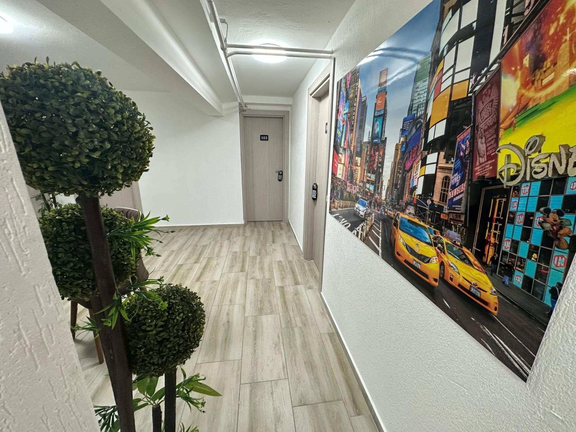 Next Rooms Скопие Екстериор снимка
